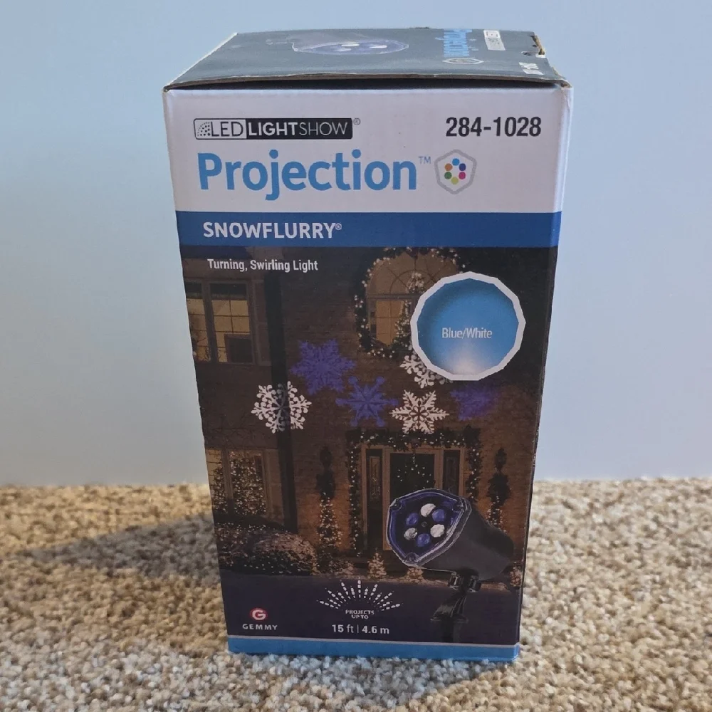 Ourdoor LED Projection Light with Blue and White Snowflurry Display